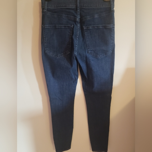 Express  Ankle Leggings. Stretch Size 4/R - Picture 2 of 4